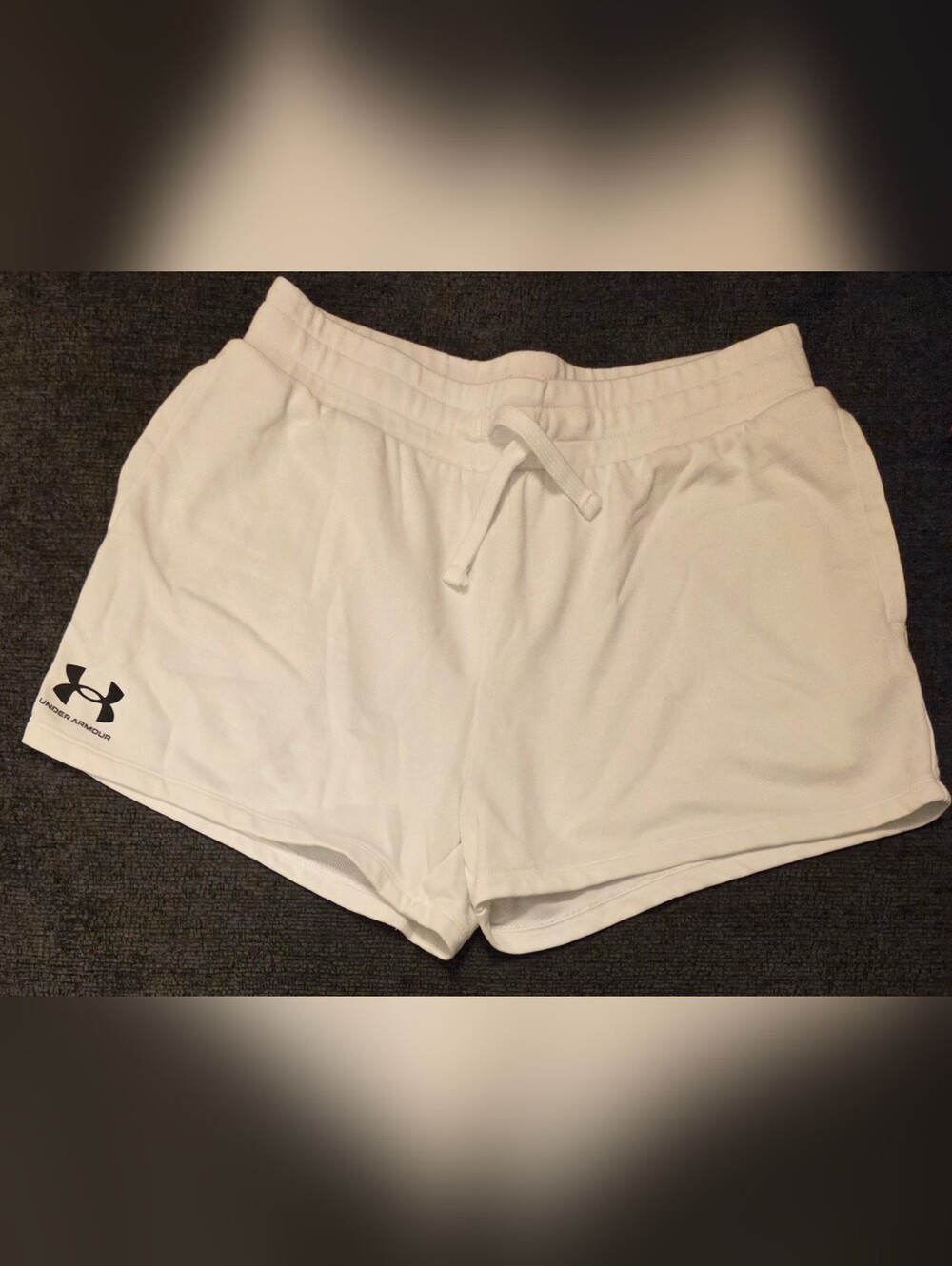 Under Armour White Athletic Drawstring Shorts. Size M